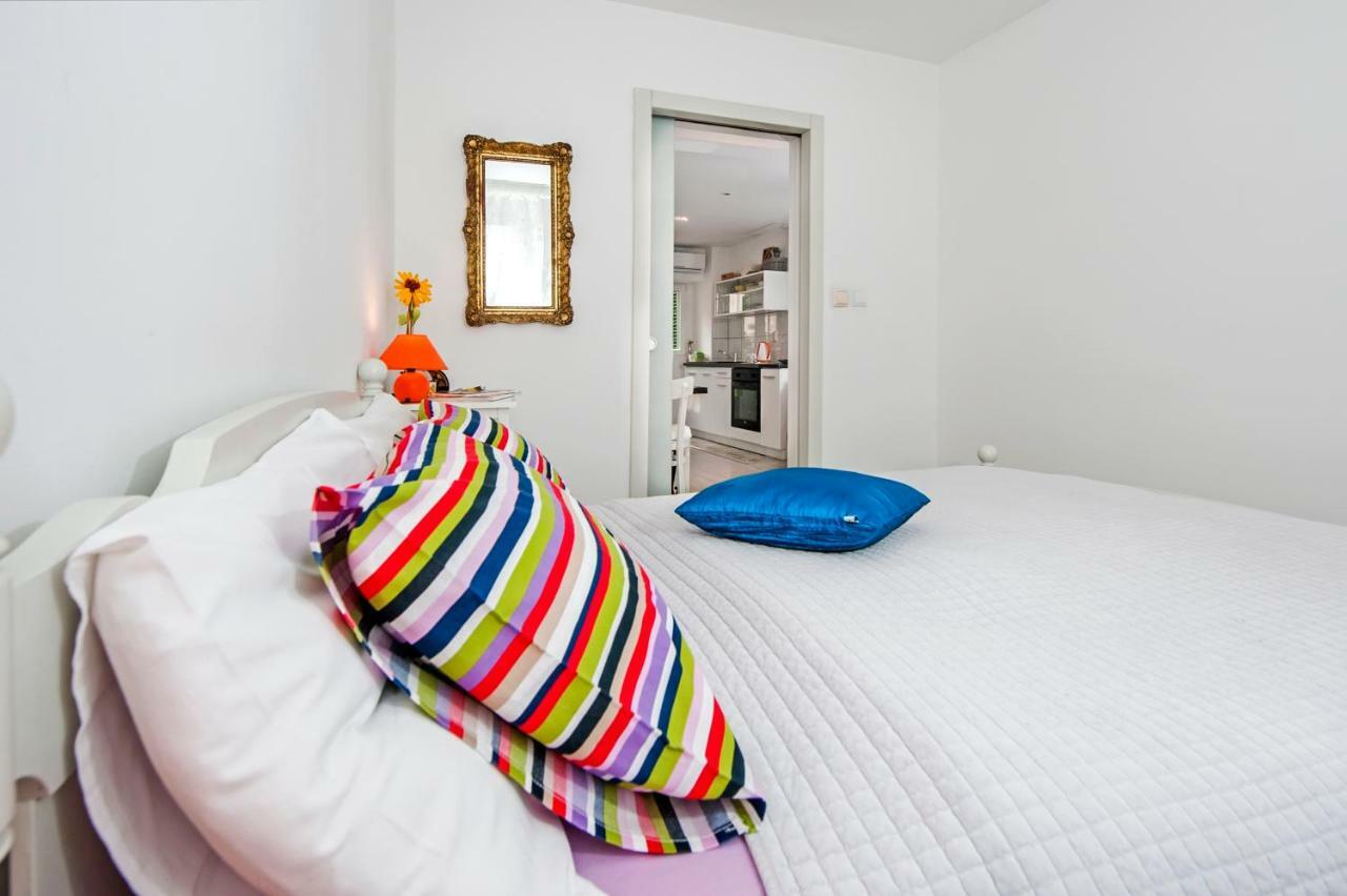 Apartman Delfin 罗维尼 外观 照片