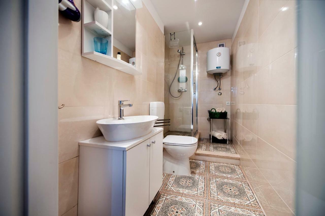 Apartman Delfin 罗维尼 外观 照片